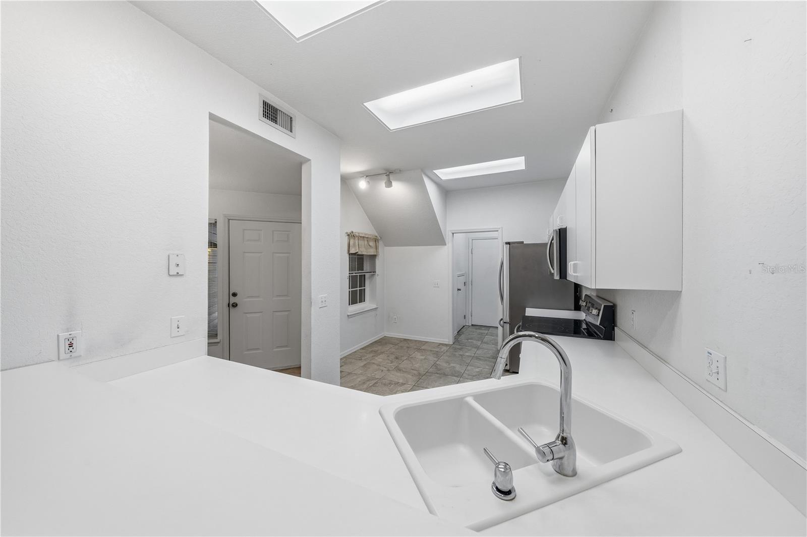 22128 LITTLE LAGOON CT, LUTZ, FL, 33549