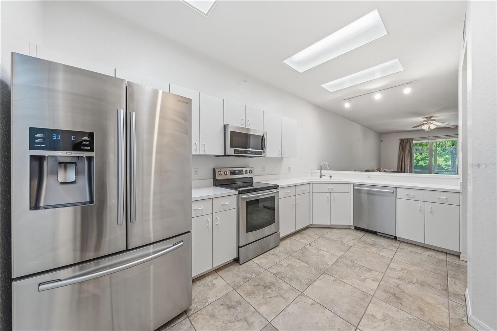 22128 LITTLE LAGOON CT, LUTZ, FL, 33549