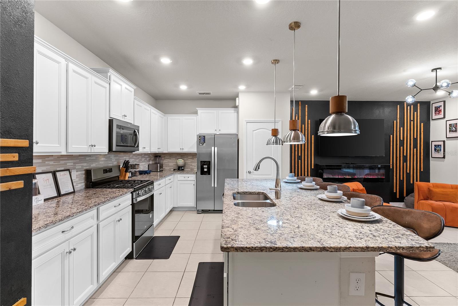 7614 OAK SPRING LN, DAVENPORT, FL, 33837