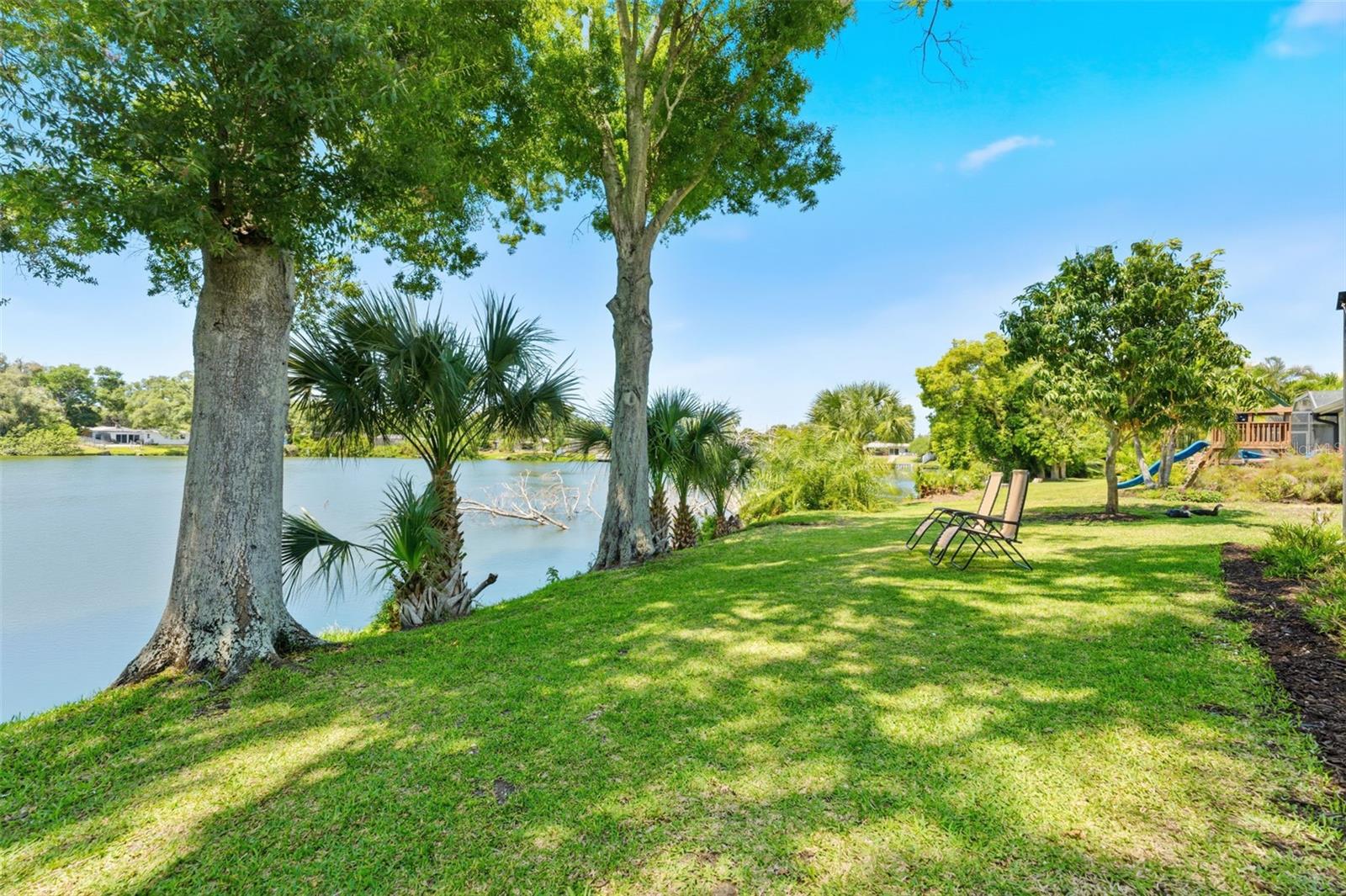10220 BLOSSOM TRL, SEMINOLE, FL, 33772