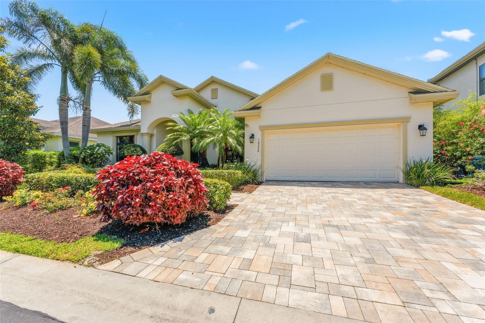 10220 BLOSSOM TRL, SEMINOLE, FL, 33772