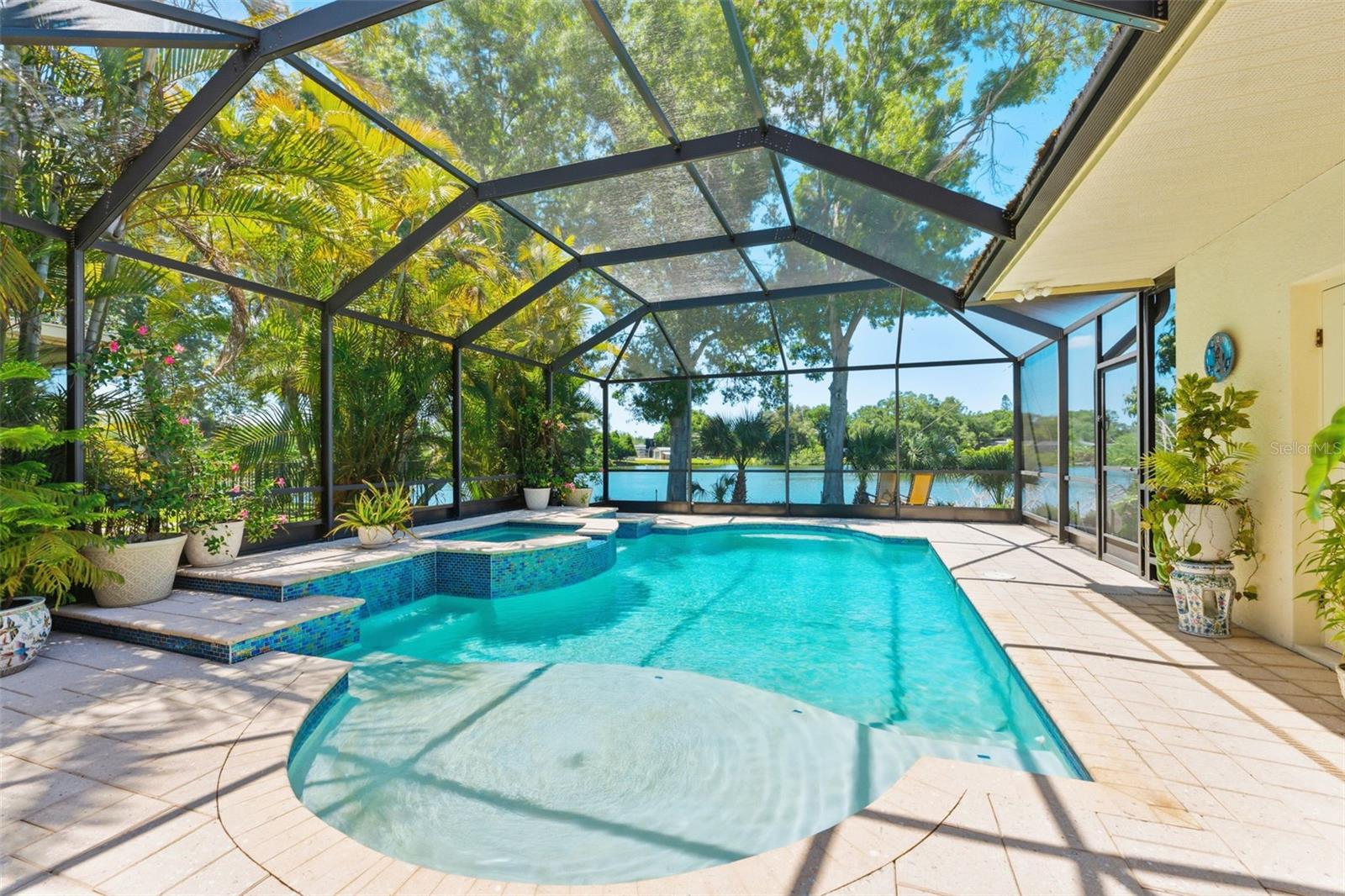 10220 BLOSSOM TRL, SEMINOLE, FL, 33772