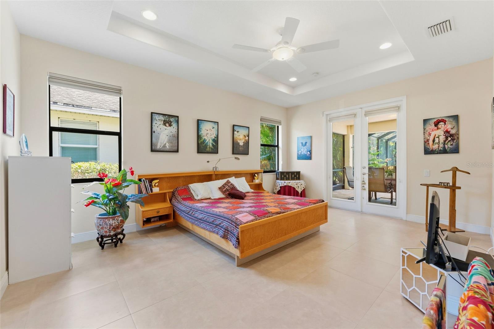 10220 BLOSSOM TRL, SEMINOLE, FL, 33772