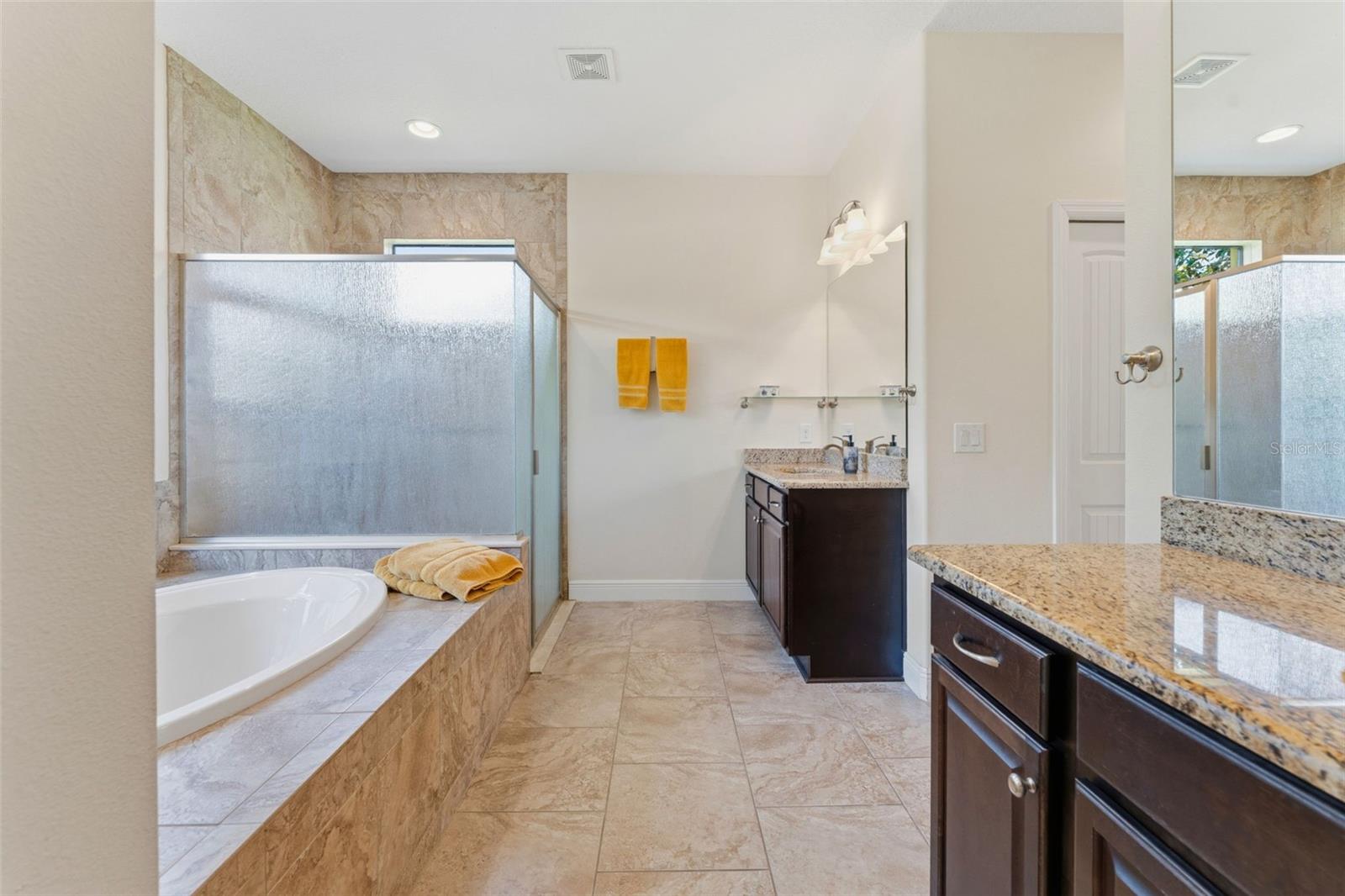 10220 BLOSSOM TRL, SEMINOLE, FL, 33772