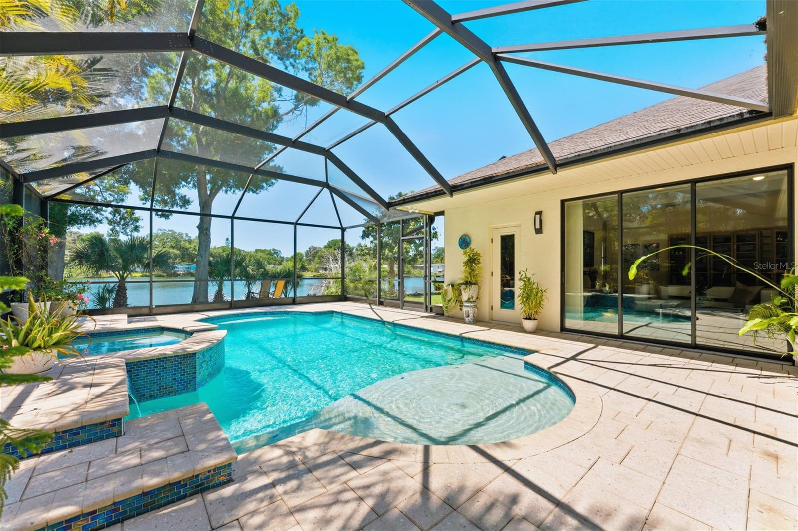 10220 BLOSSOM TRL, SEMINOLE, FL, 33772