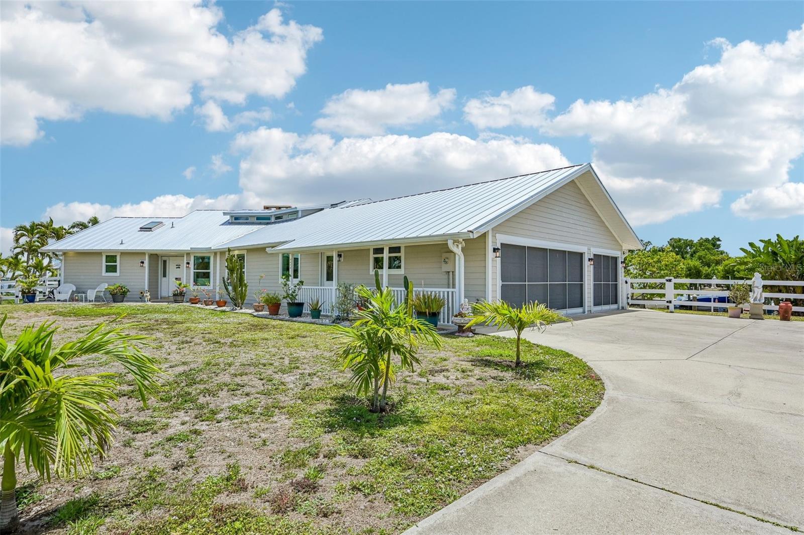 3072 MAUCK TER, PORT CHARLOTTE, FL, 33981