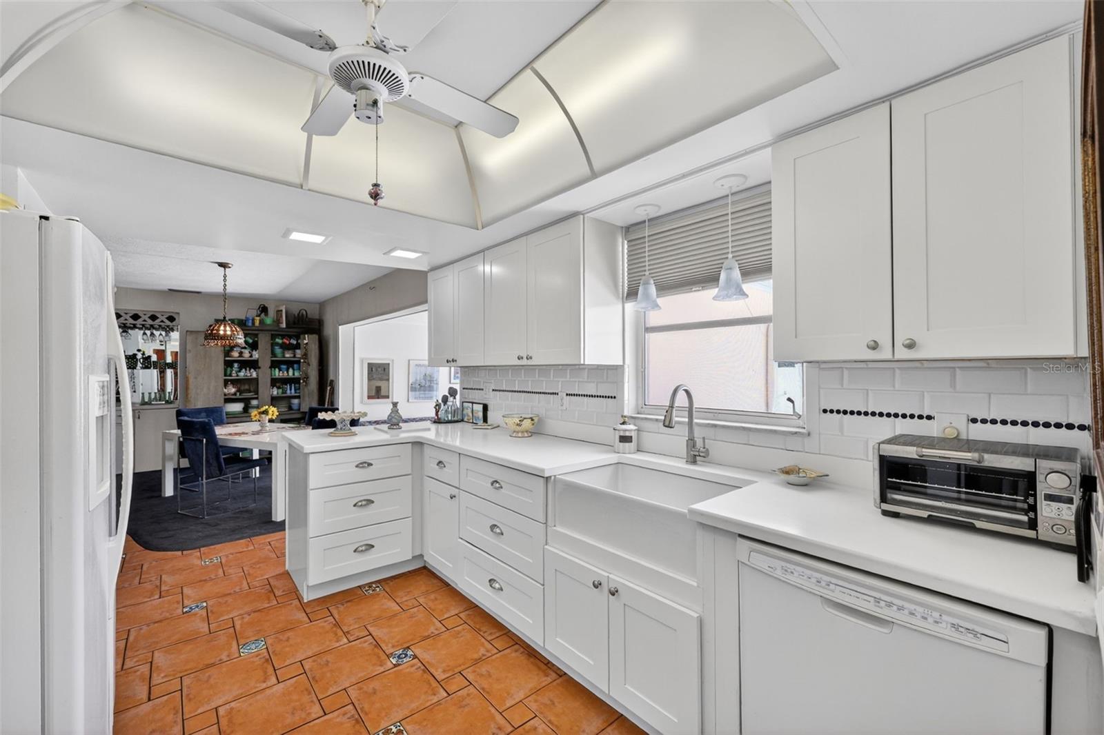 6100 HOLLYWOOD BLVD, SARASOTA, FL, 34231