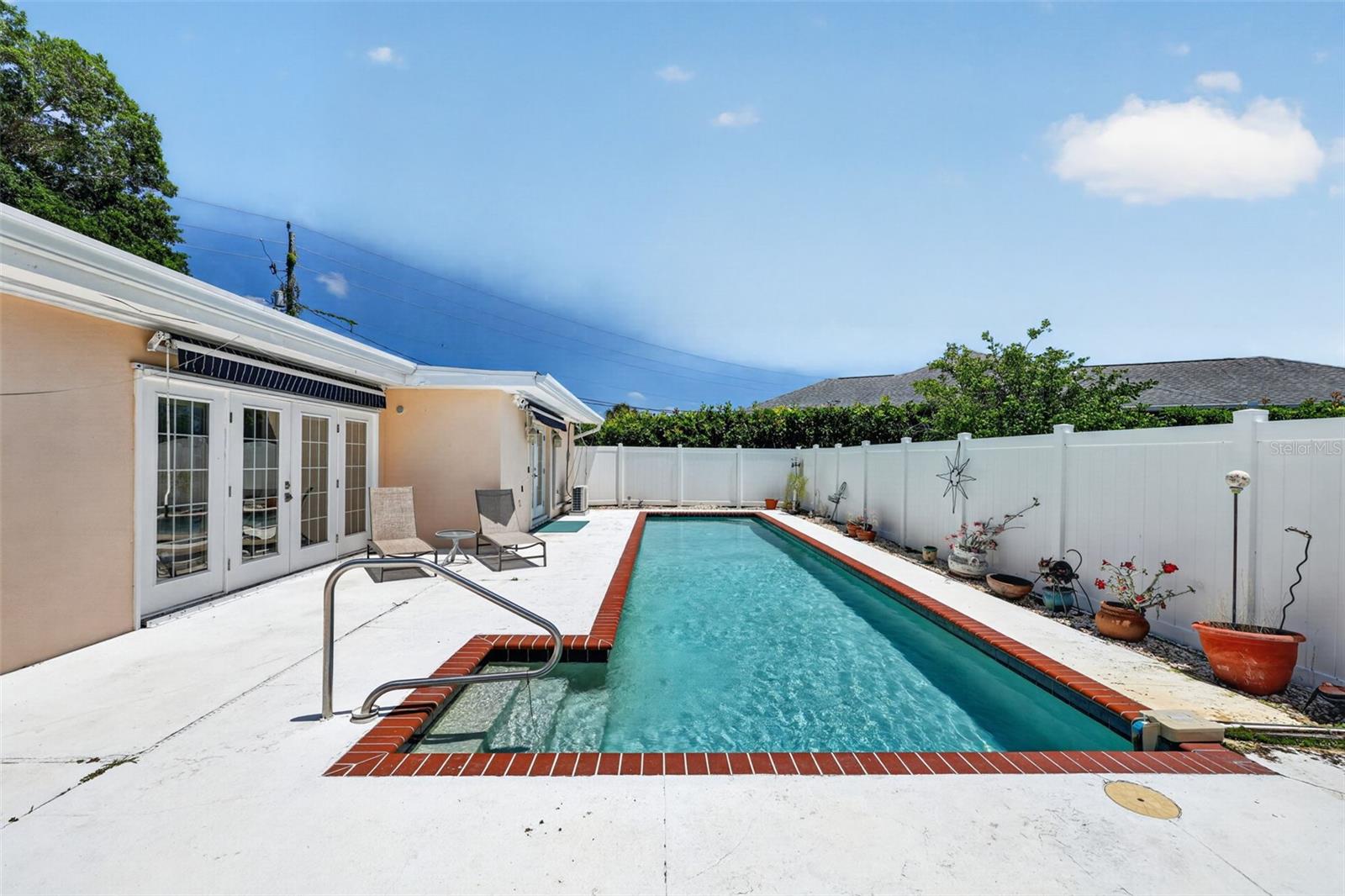 6100 HOLLYWOOD BLVD, SARASOTA, FL, 34231