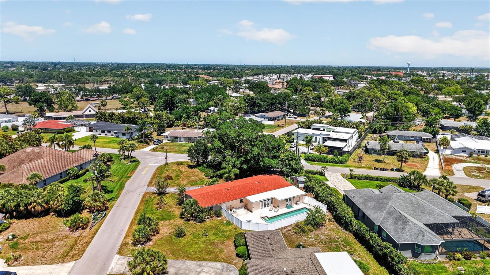 6100 HOLLYWOOD BLVD, SARASOTA, FL, 34231