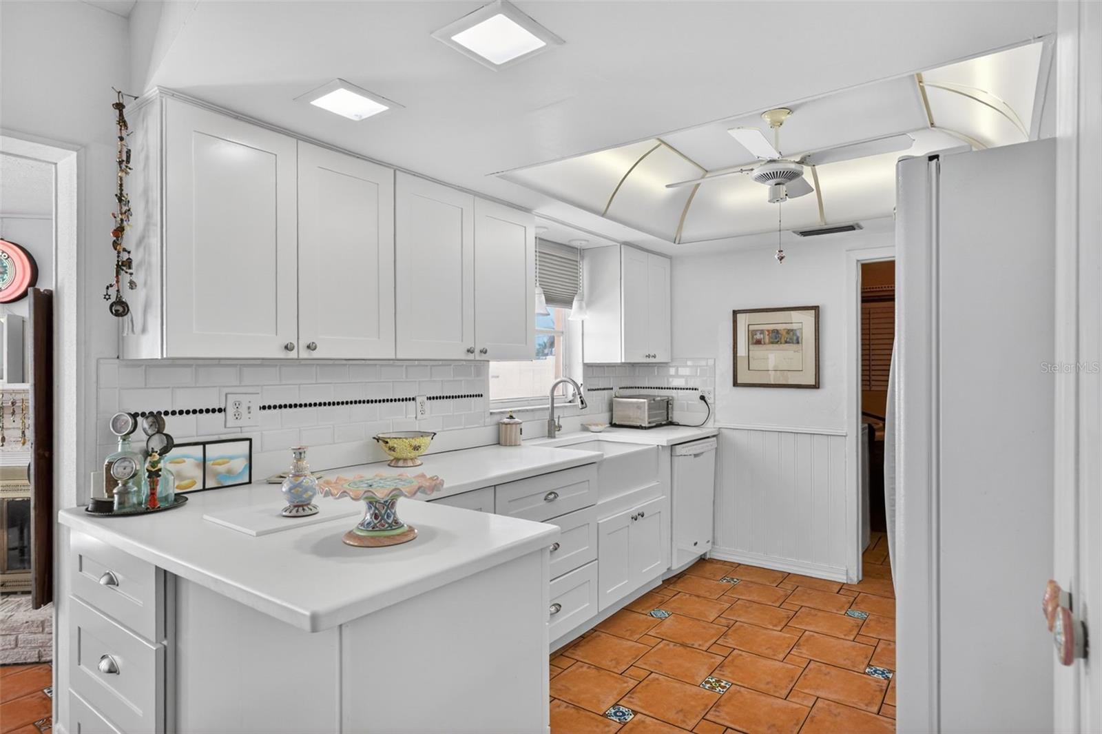 6100 HOLLYWOOD BLVD, SARASOTA, FL, 34231