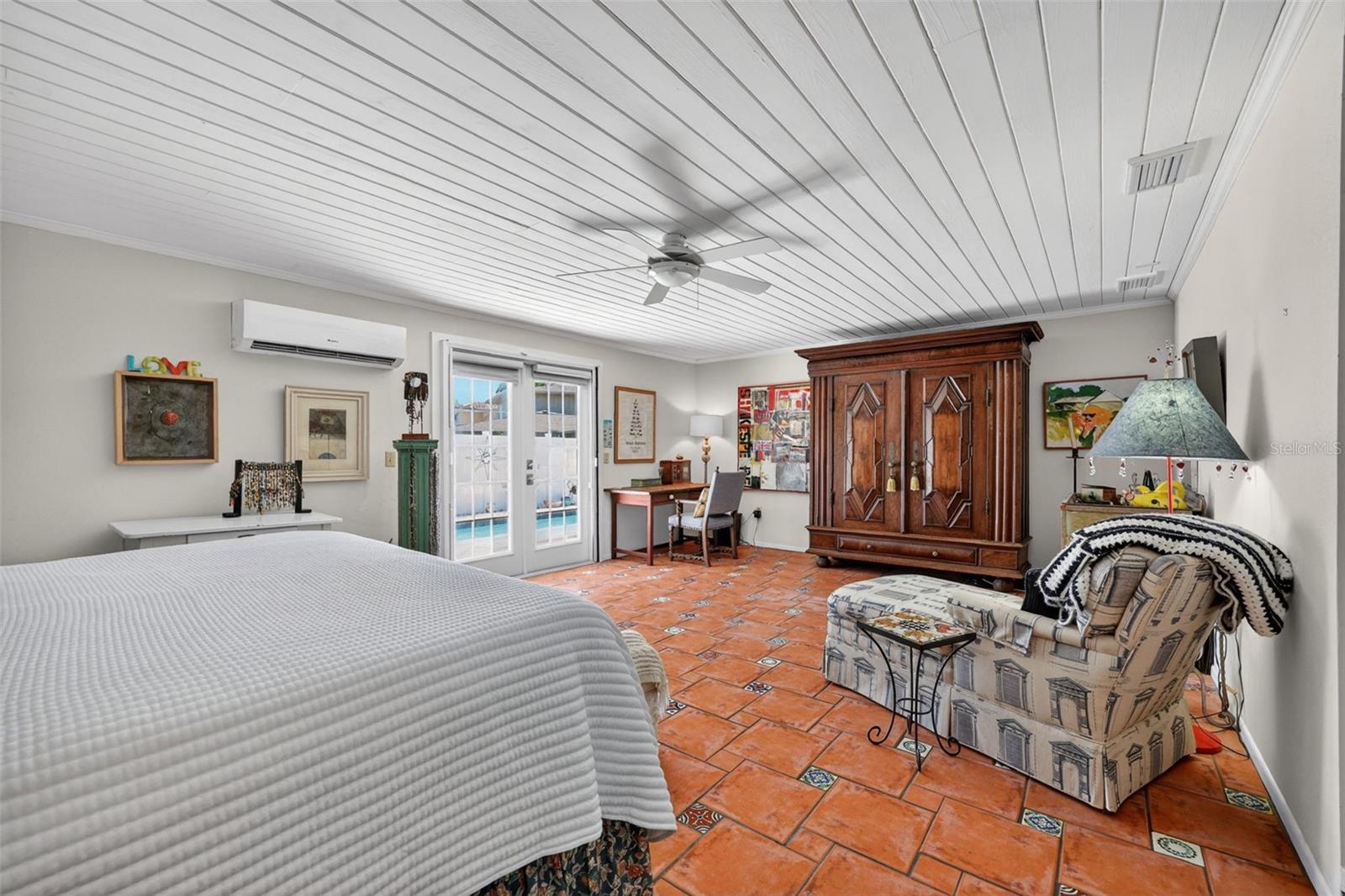 6100 HOLLYWOOD BLVD, SARASOTA, FL, 34231