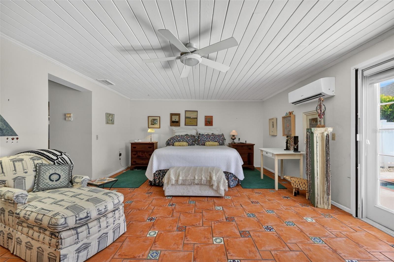 6100 HOLLYWOOD BLVD, SARASOTA, FL, 34231