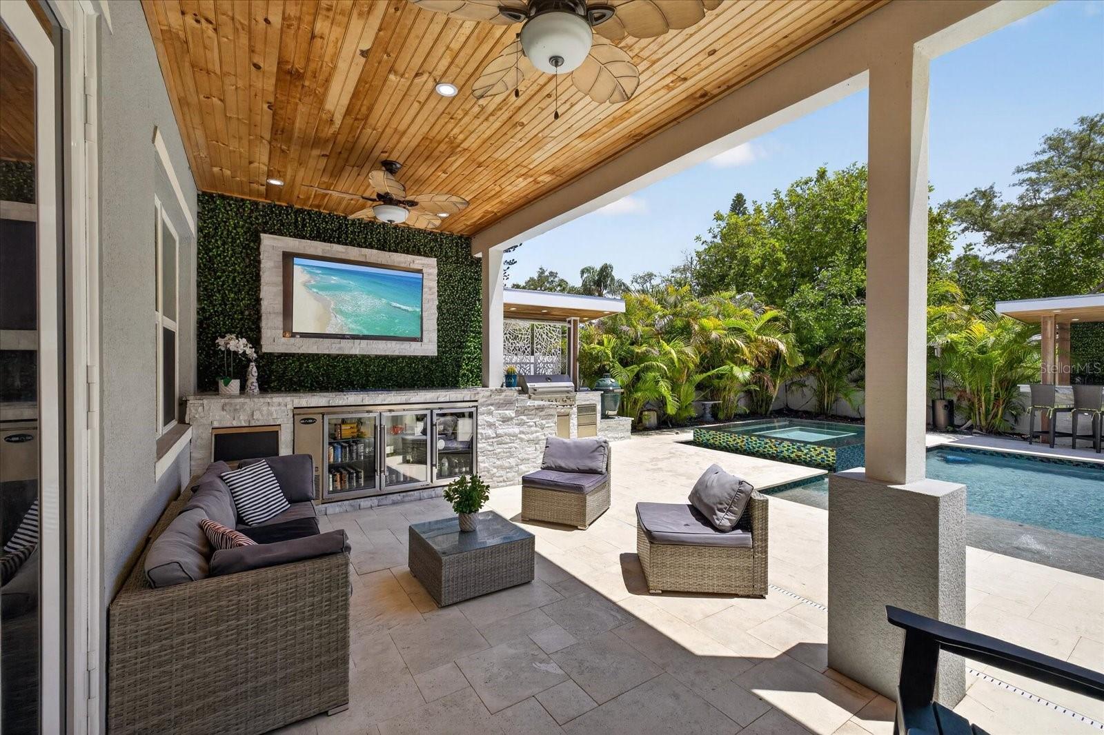6706 S STERLING AVE S STERLING AVE, TAMPA, FL, 33611