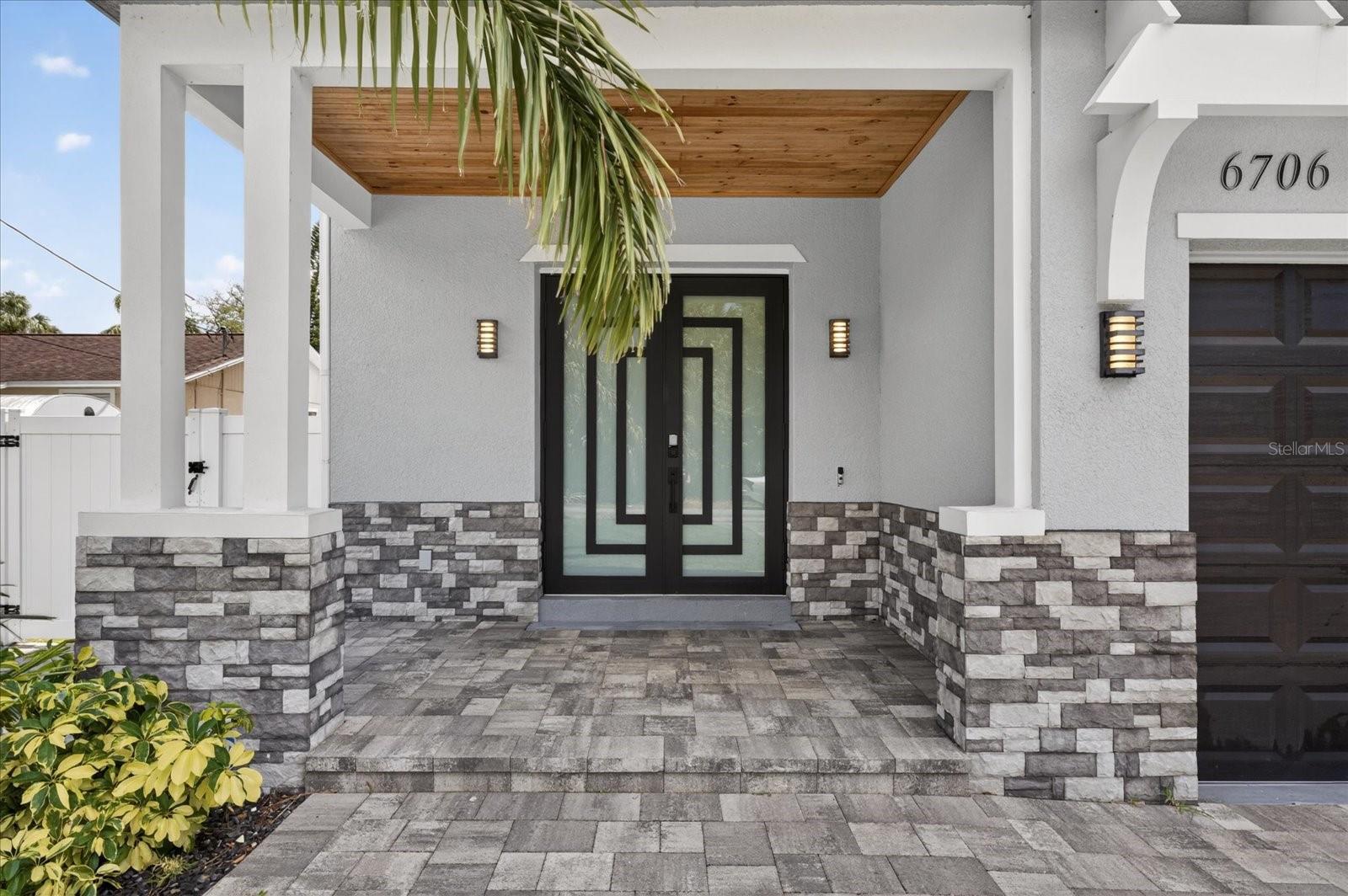 6706 S STERLING AVE S STERLING AVE, TAMPA, FL, 33611