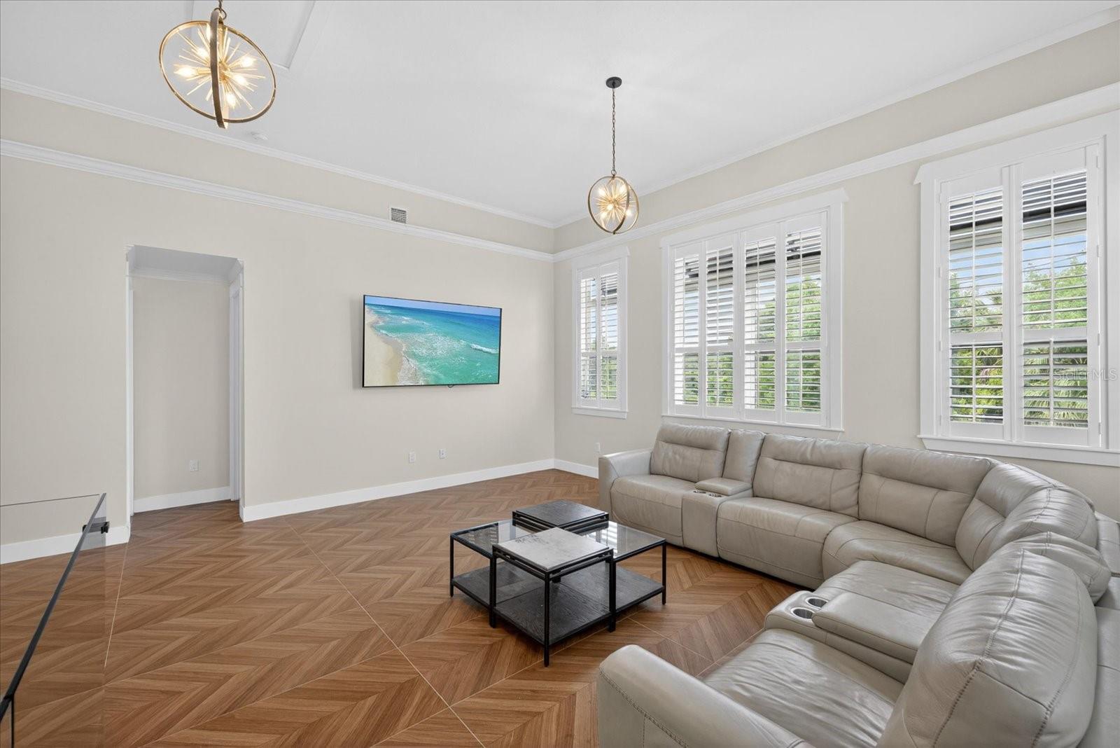 6706 S STERLING AVE S STERLING AVE, TAMPA, FL, 33611
