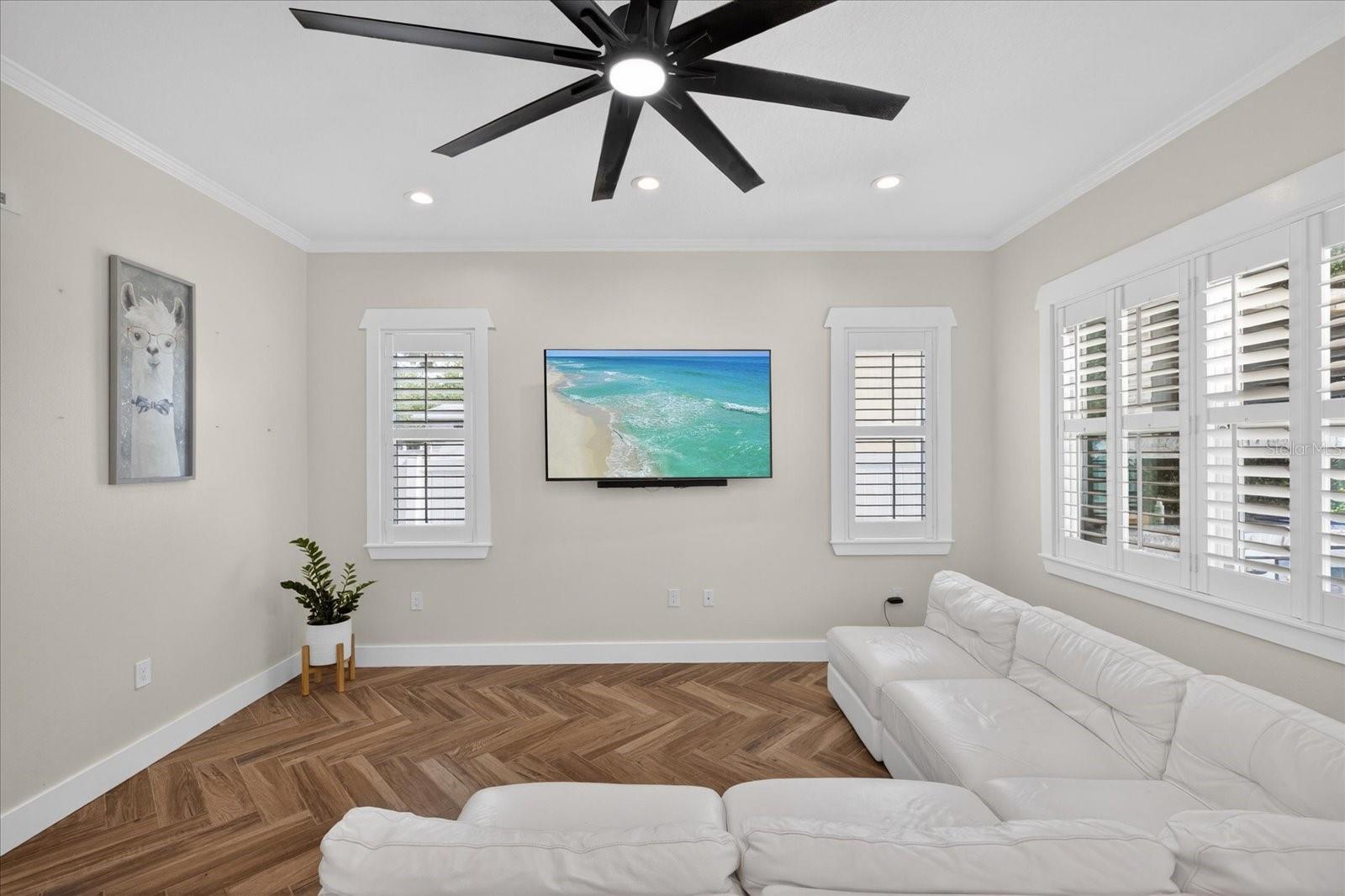 6706 S STERLING AVE S STERLING AVE, TAMPA, FL, 33611