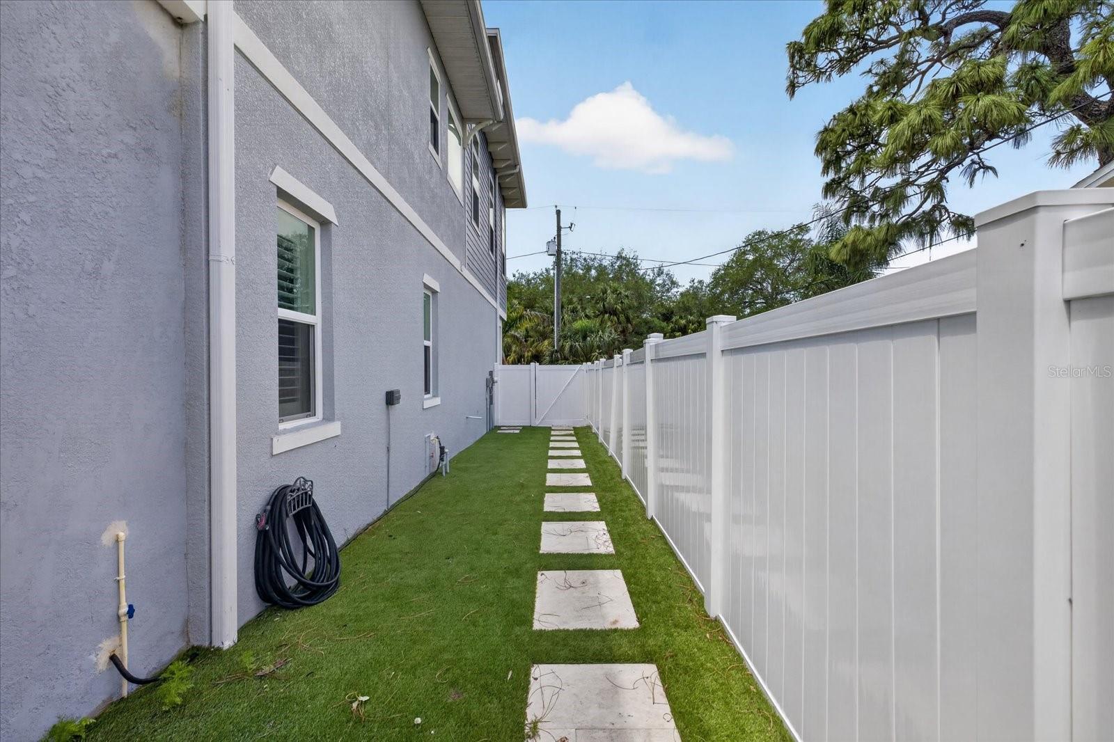 6706 S STERLING AVE S STERLING AVE, TAMPA, FL, 33611