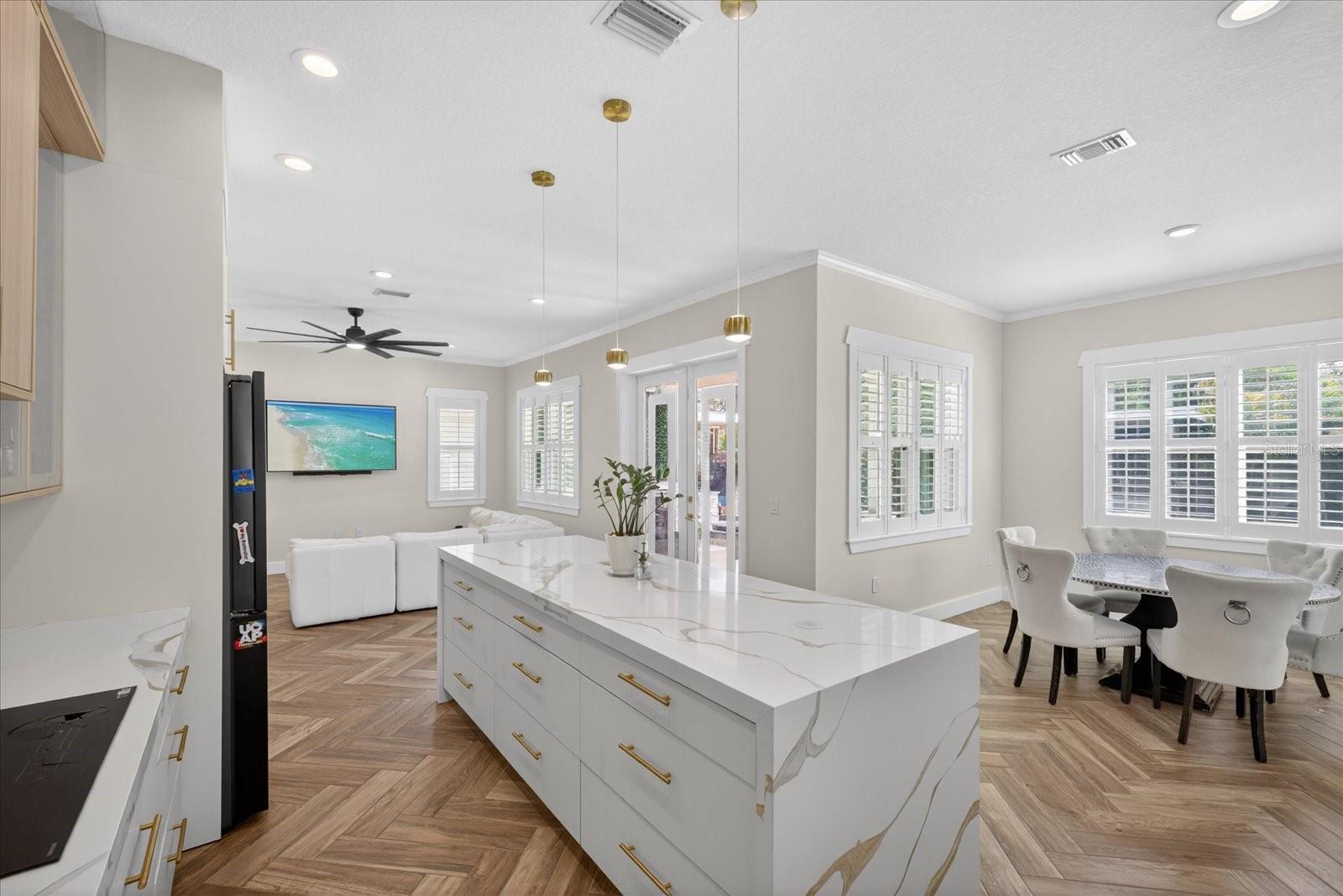 6706 S STERLING AVE S STERLING AVE, TAMPA, FL, 33611