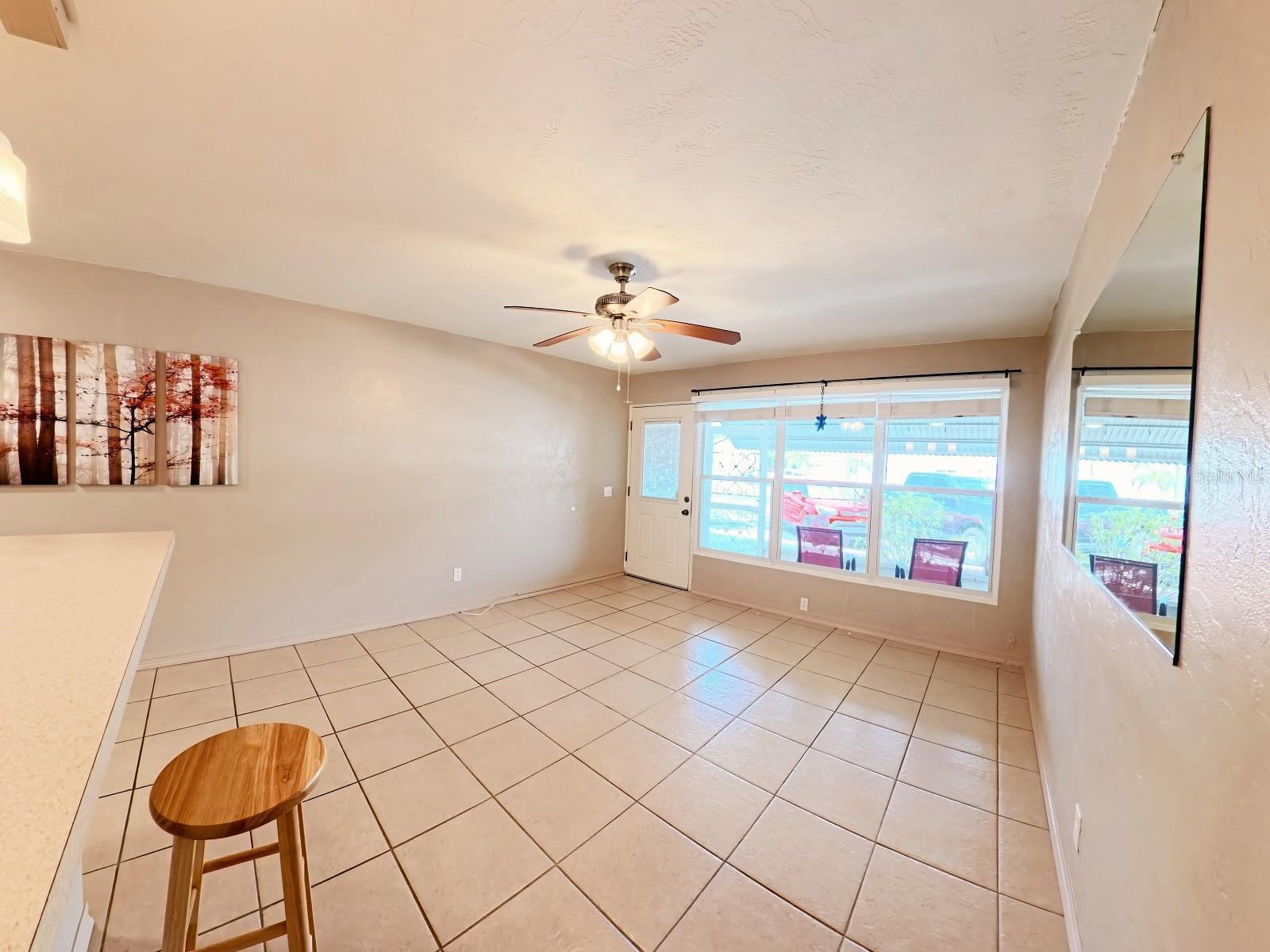 4153 58TH ST N #142, KENNETH CITY, FL, 33709