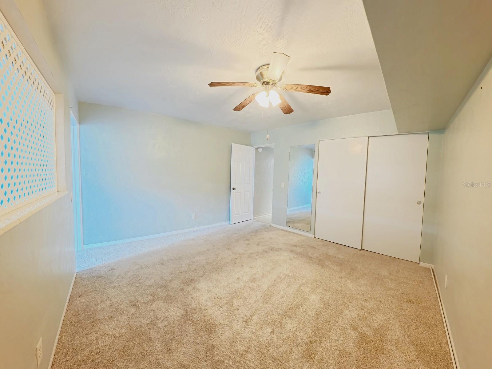 4153 58TH ST N #142, KENNETH CITY, FL, 33709