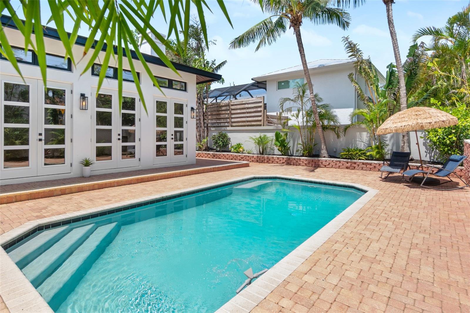 324 SIESTA DR, SARASOTA, FL, 34242