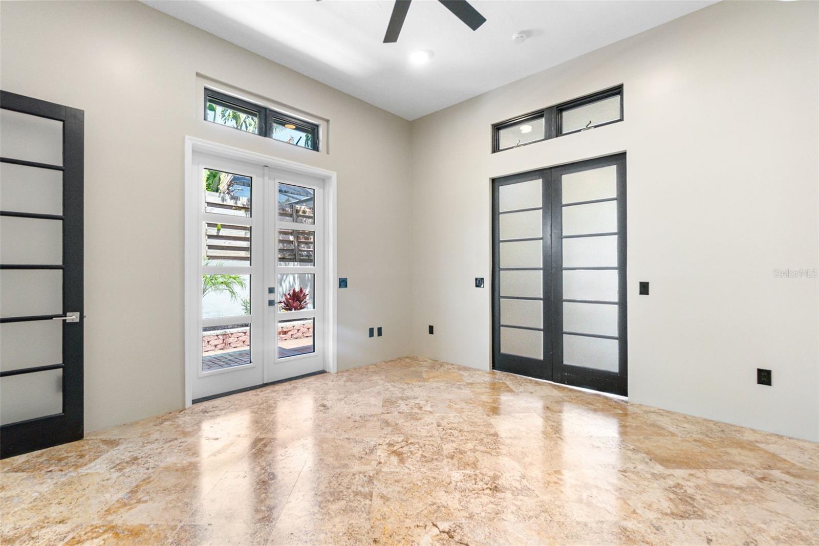 324 SIESTA DR, SARASOTA, FL, 34242