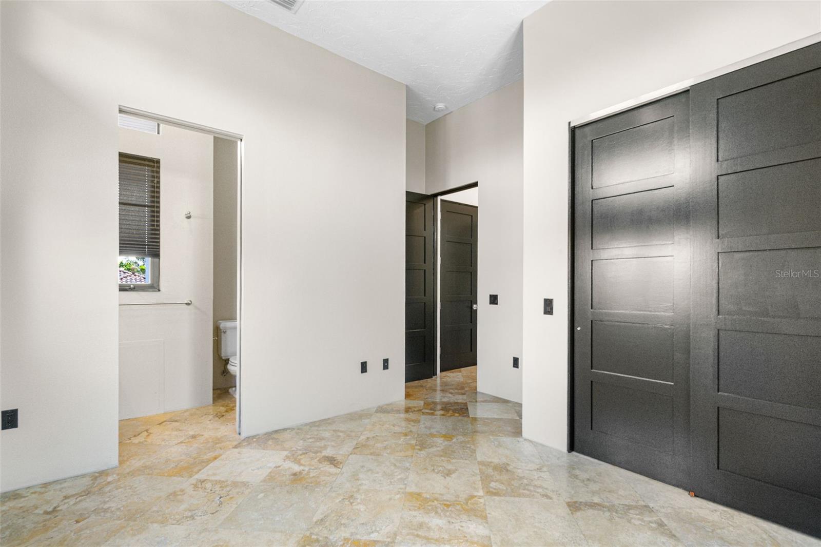 324 SIESTA DR, SARASOTA, FL, 34242