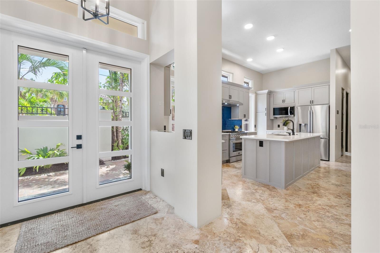 324 SIESTA DR, SARASOTA, FL, 34242