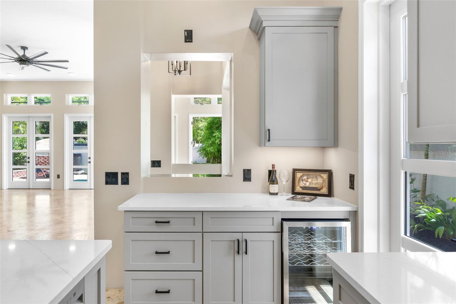 324 SIESTA DR, SARASOTA, FL, 34242