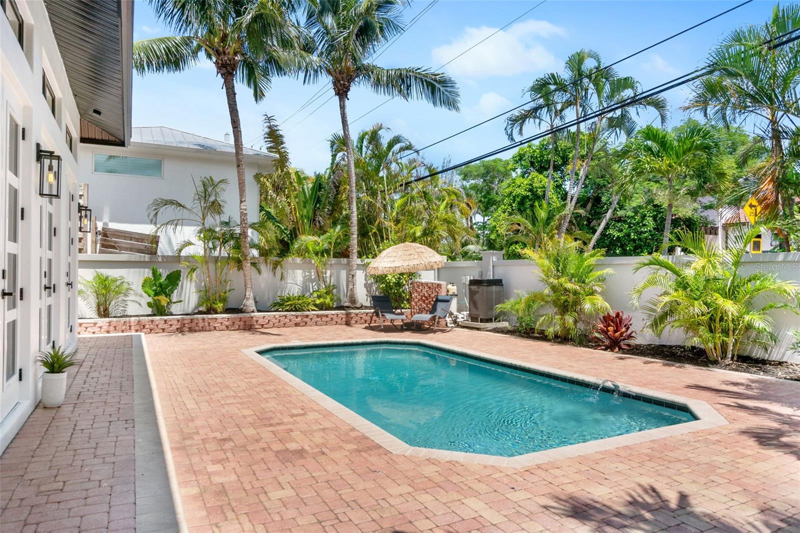 324 SIESTA DR, SARASOTA, FL, 34242