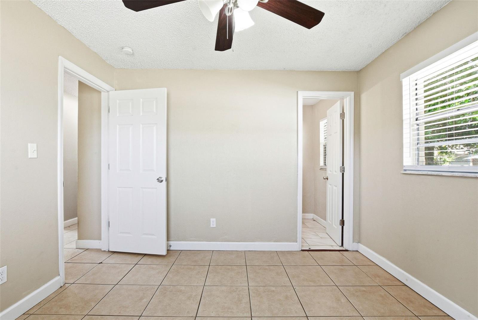 1729 FLORES CT, ORLANDO, FL, 32811