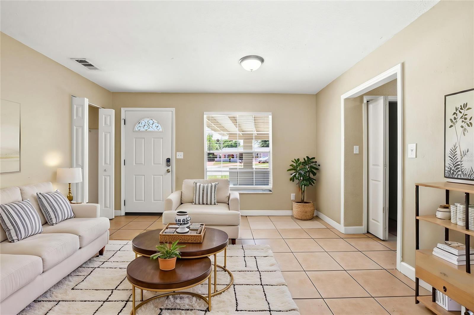 1729 FLORES CT, ORLANDO, FL, 32811