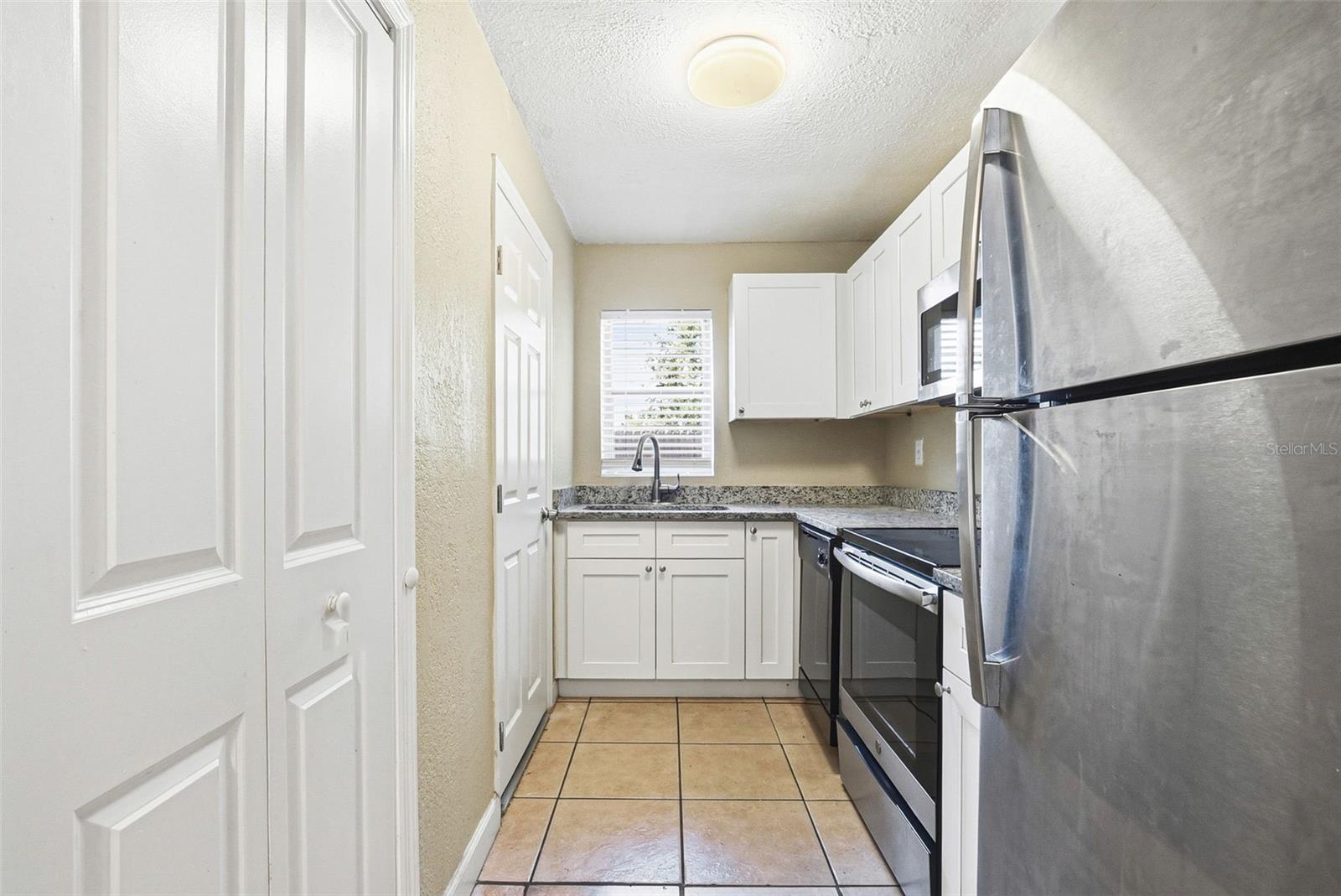 1729 FLORES CT, ORLANDO, FL, 32811