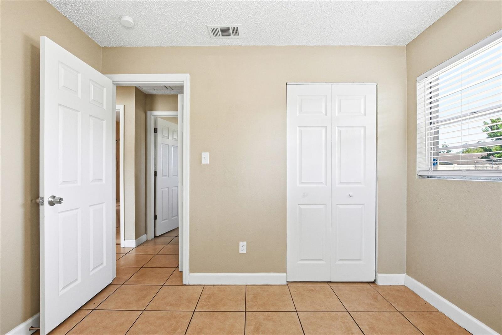 1729 FLORES CT, ORLANDO, FL, 32811