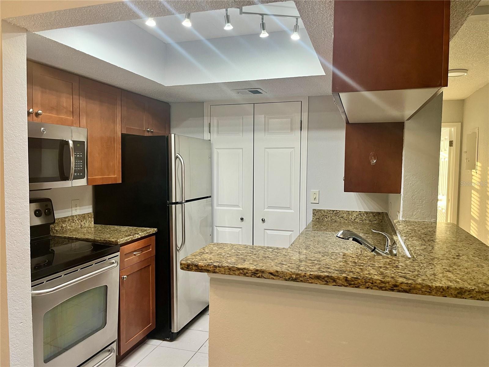10200 GANDY BLVD N #1229, ST PETERSBURG, FL, 33702