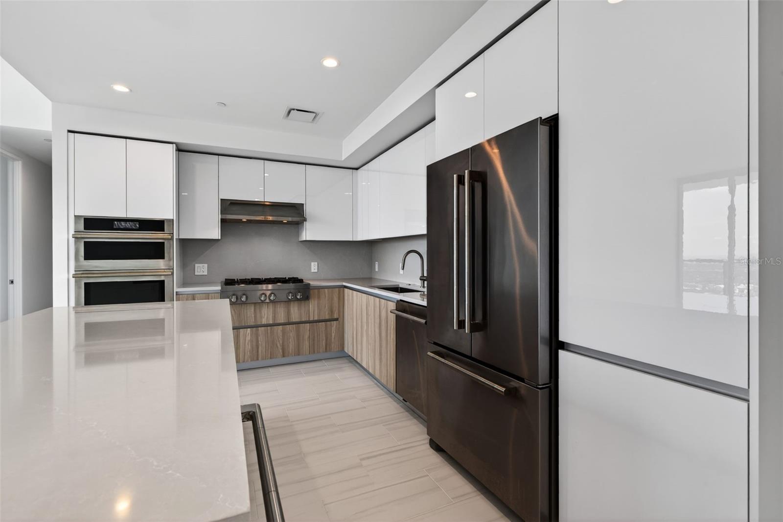 400 CENTRAL AVE #3706, ST PETERSBURG, FL, 33701