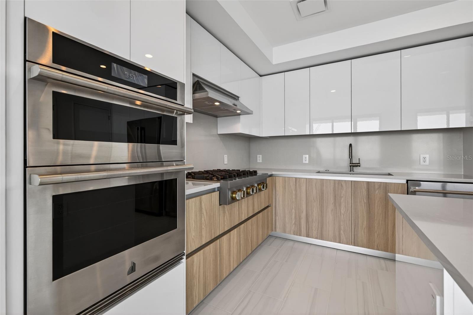 400 CENTRAL AVE #3706, ST PETERSBURG, FL, 33701