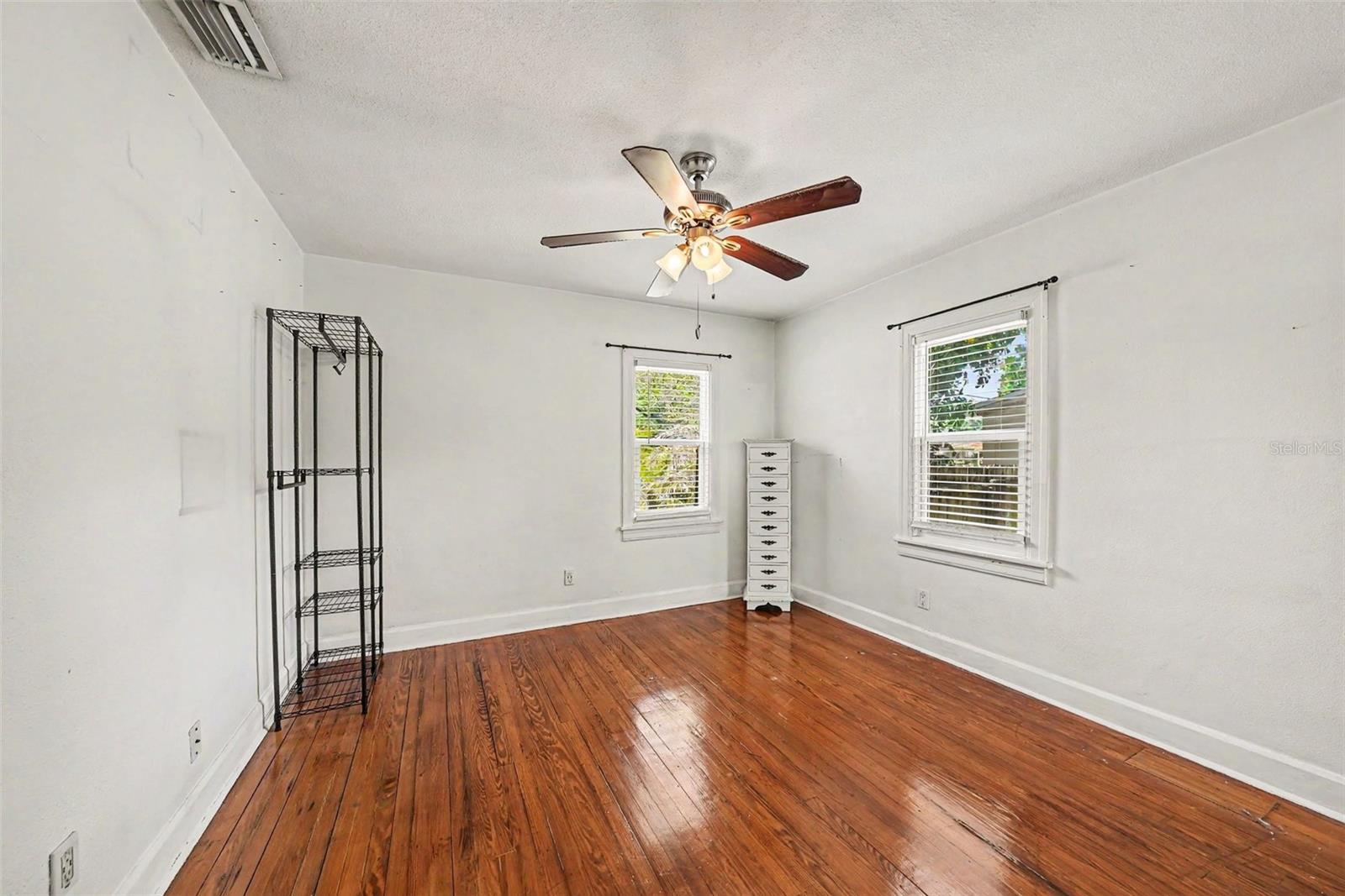 2827 9TH AVE N, ST PETERSBURG, FL, 33713