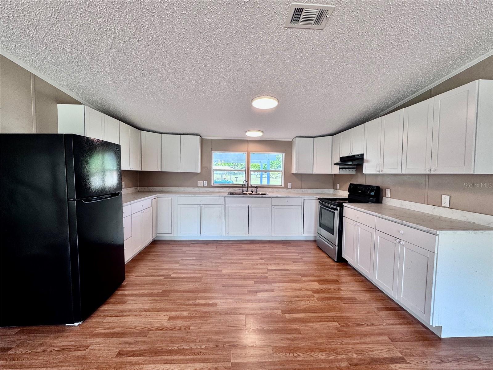4300 MEADOW RIDGE AVE, MULBERRY, FL, 33860