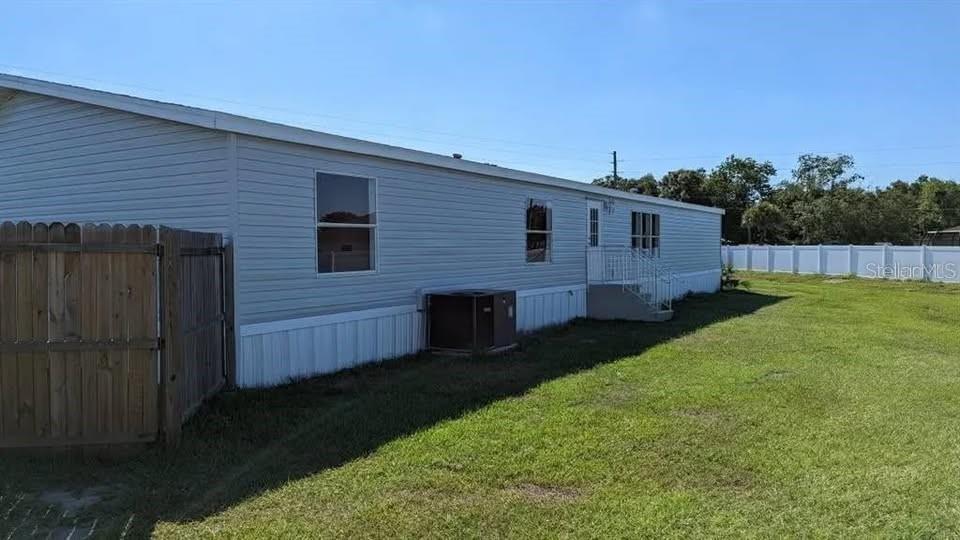 4300 MEADOW RIDGE AVE, MULBERRY, FL, 33860