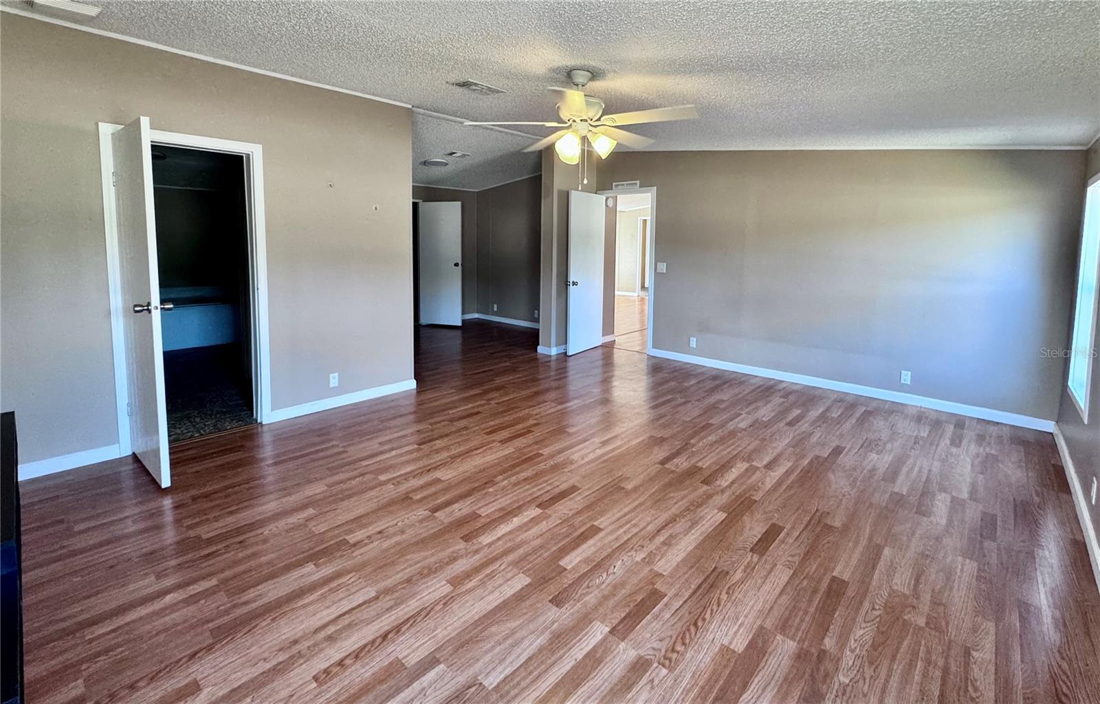 4300 MEADOW RIDGE AVE, MULBERRY, FL, 33860