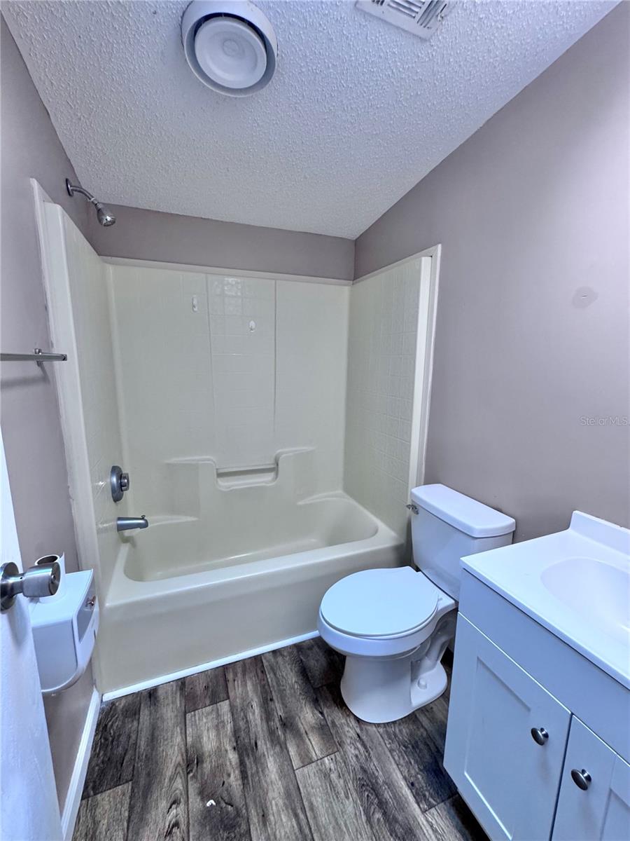 4300 MEADOW RIDGE AVE, MULBERRY, FL, 33860