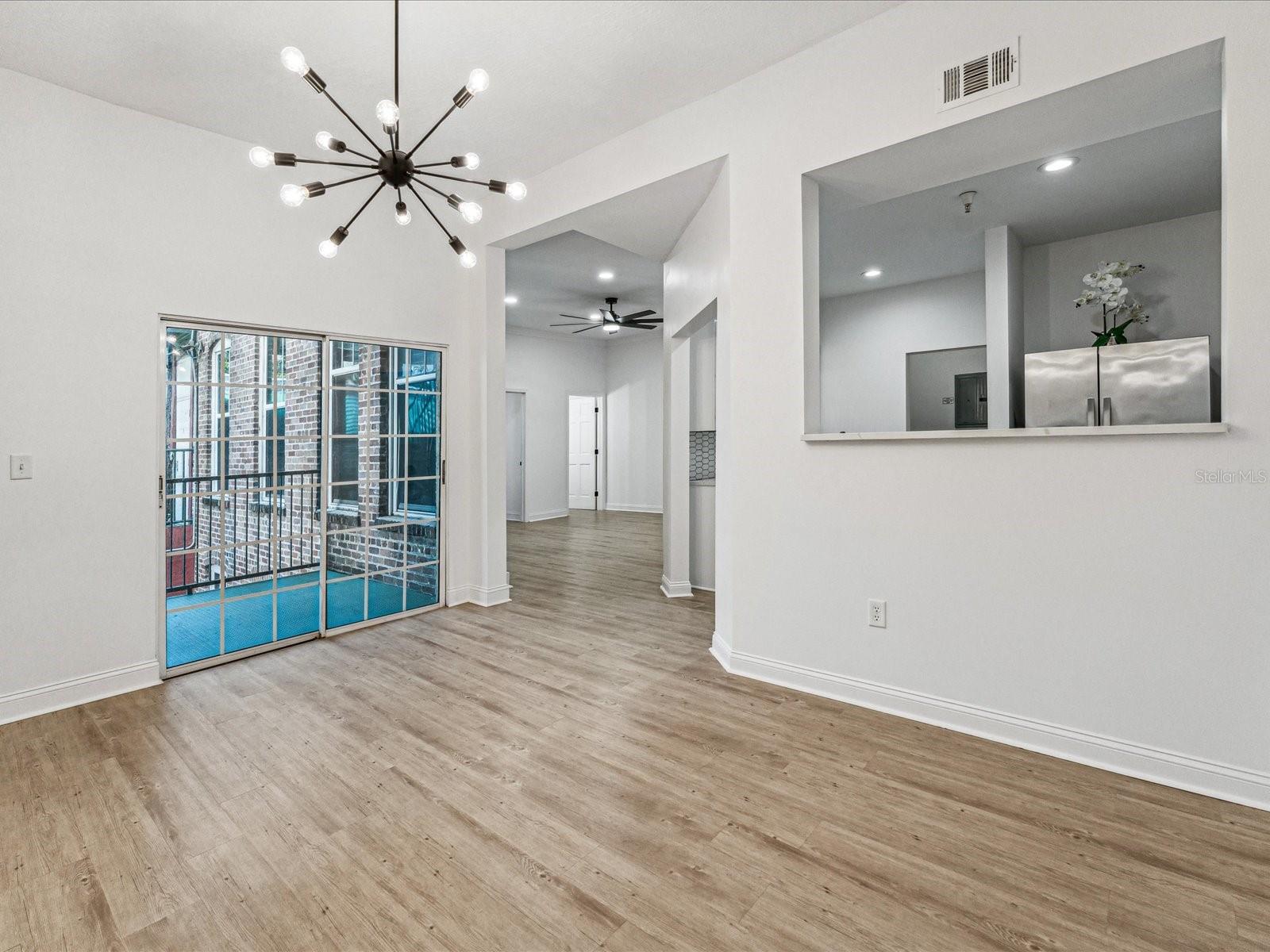 215 CENTRAL AVE #3F, ST PETERSBURG, FL, 33701