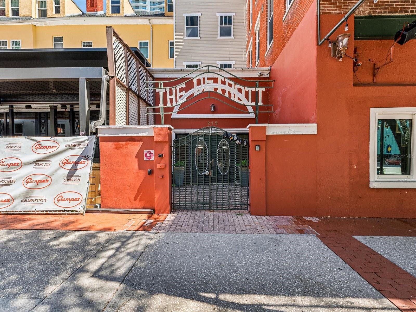 215 CENTRAL AVE #3F, ST PETERSBURG, FL, 33701