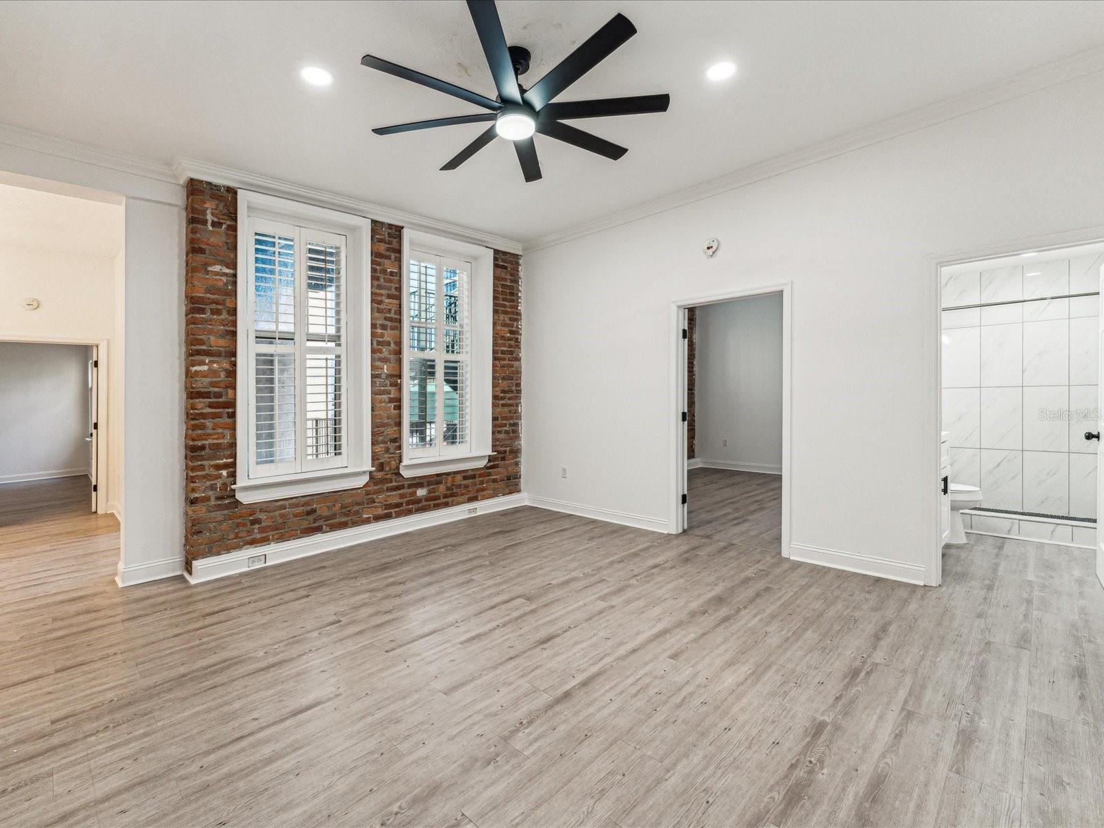 215 CENTRAL AVE #3F, ST PETERSBURG, FL, 33701