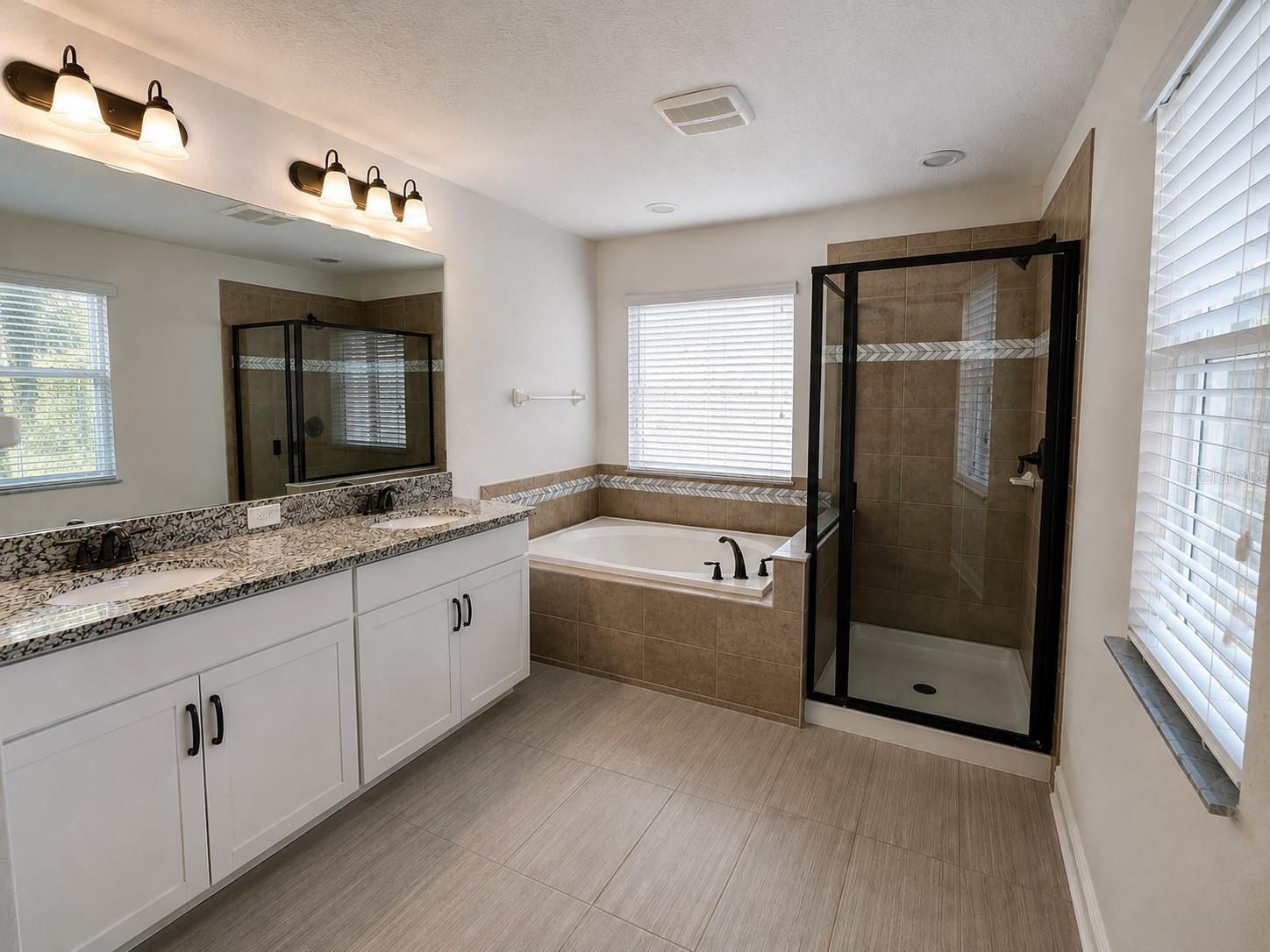 19258 OLD SPANISH RD, TAMPA, FL, 33647