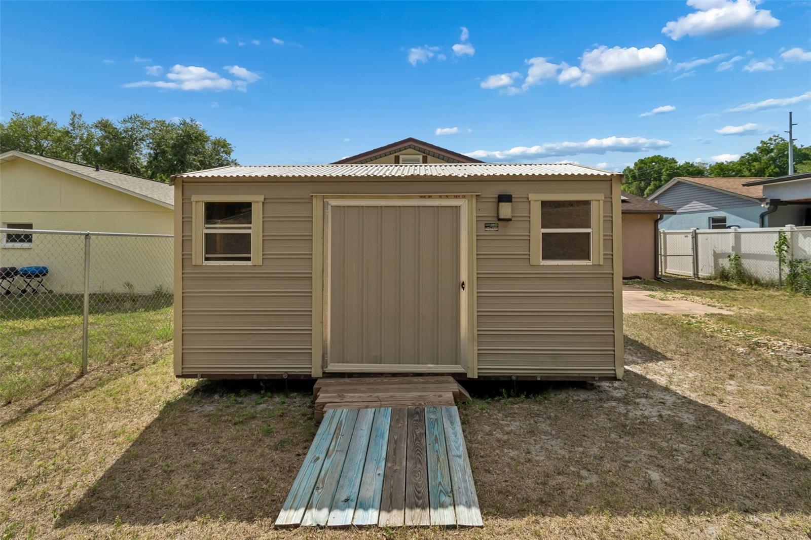 8445 N RIVER DUNE ST, TAMPA, FL, 33617