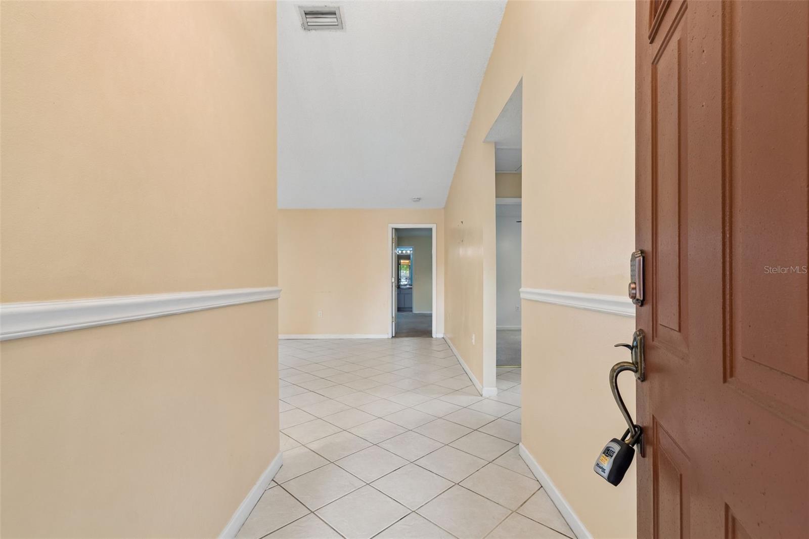8445 N RIVER DUNE ST, TAMPA, FL, 33617