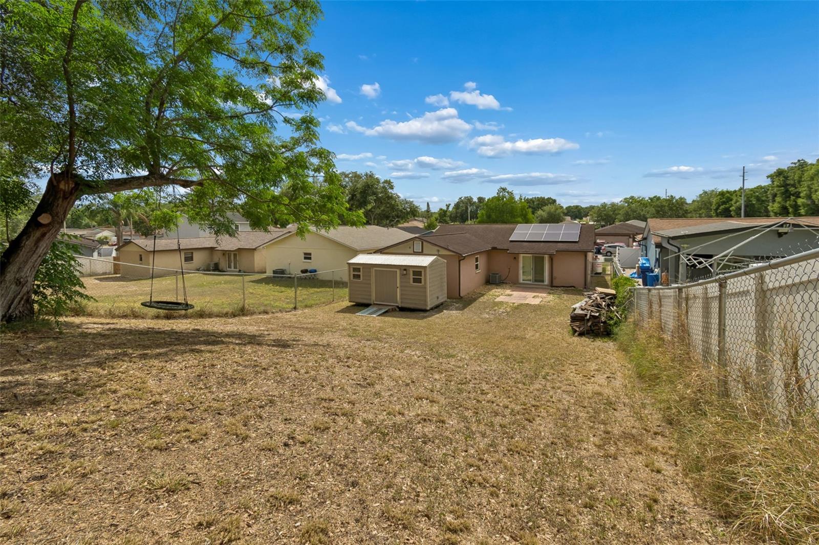 8445 N RIVER DUNE ST, TAMPA, FL, 33617