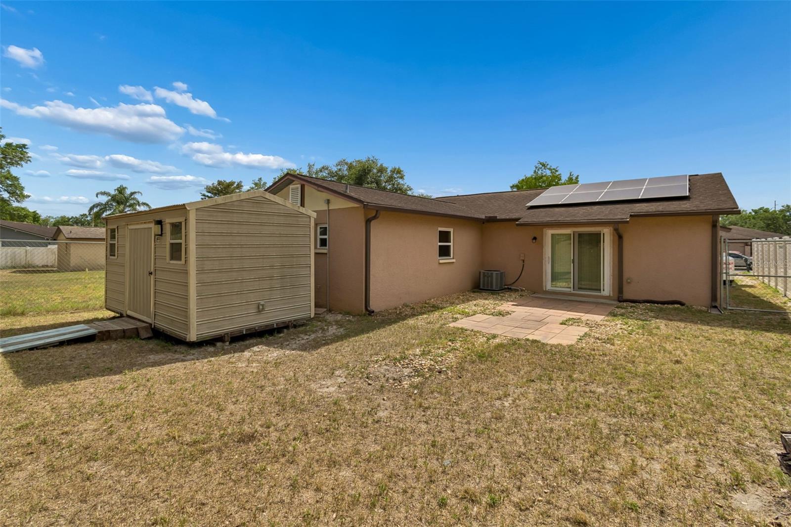 8445 N RIVER DUNE ST, TAMPA, FL, 33617